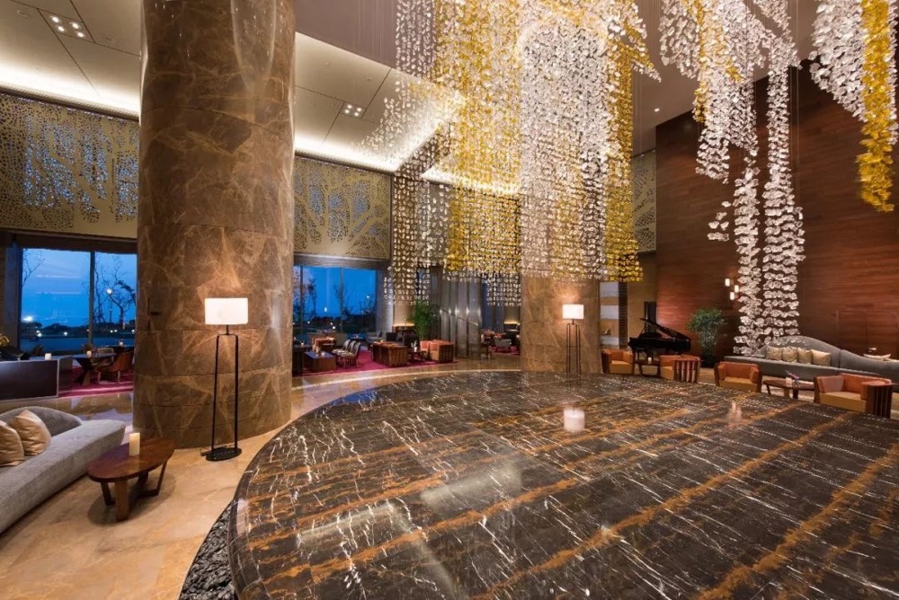 “面朝大！敝苋舳 | 烟台开发区宁波路上No.2希尔顿系列